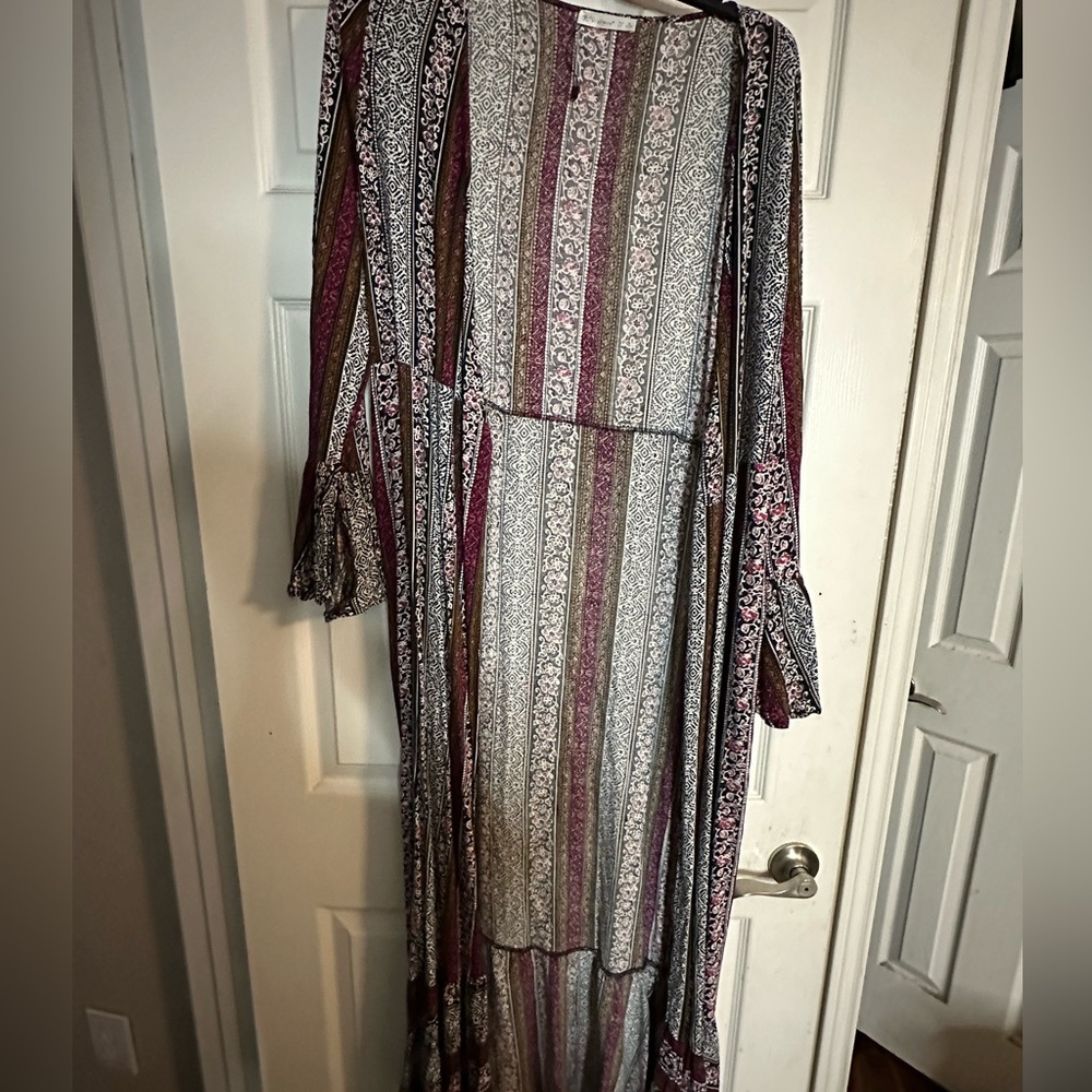 R vivimos US M 8/10 kimono/shawl/cover up/chiffon
